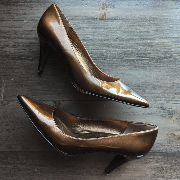 Pre-loved First Pumps in a beautiful Copper Color - size - Picture 14 of 14